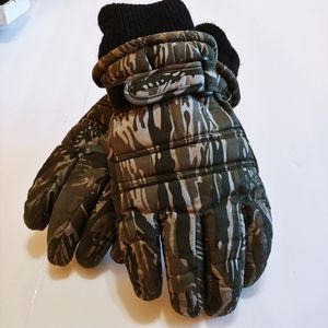Camo winter men's gloves knit cuffs & lined